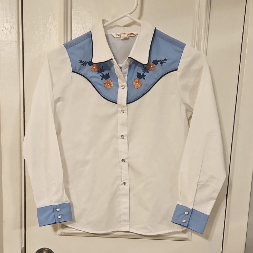 Cumberland Outfitters Girl's Embroidered Western Shirt